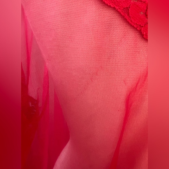 Vintage LeVoy’s red sheer robe lingerie lace heart buttons OS - Picture 13 of 13
